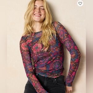 NWT Natural Life Sloane Longsleeve Mesh Top Enchanted Blooms Medium